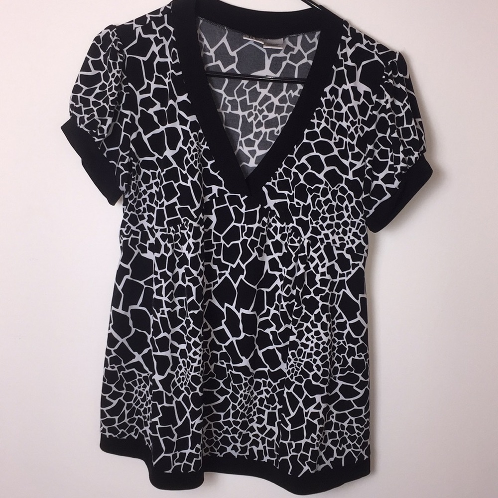 🌸 Duo maternity black white animal pri…